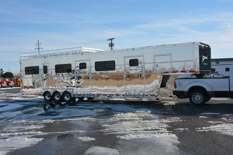 Stansell 32' Custom Pegasus Horse Trailer